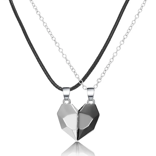 Magnetic Heart Necklace Set
