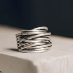 schmuck ring silber handmodell